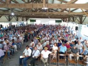 Asamblea de Pergamino: productores bonaerenses solicitaron a la Mesa de Enlace que permanezca unida para evitar ser deglutidos por el Estado