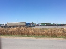 ComenzÃ³ a suspenderse el ingreso de camiones a las terminales de la zona de influencia de Rosario el paro de la CGT